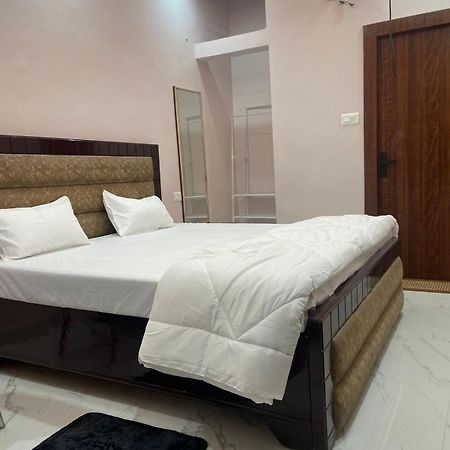 Nirmal Niwas Varanasi Exterior foto