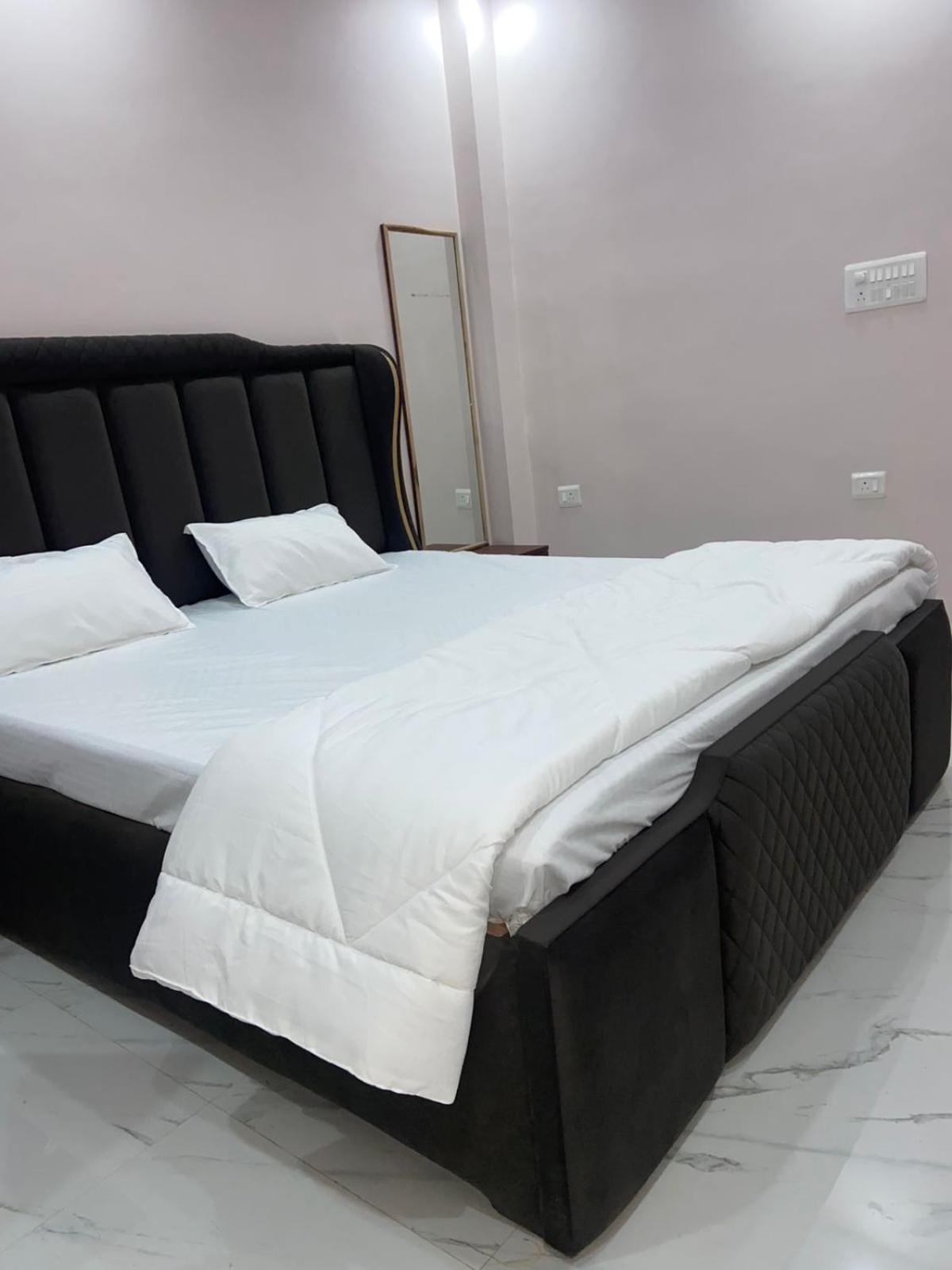 Nirmal Niwas Varanasi Exterior foto